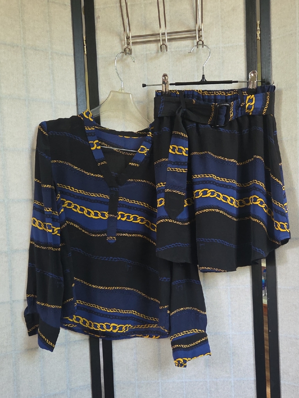 100 % Silk Chain Print Two-Piece Set - Navy & Black with Gold Accent